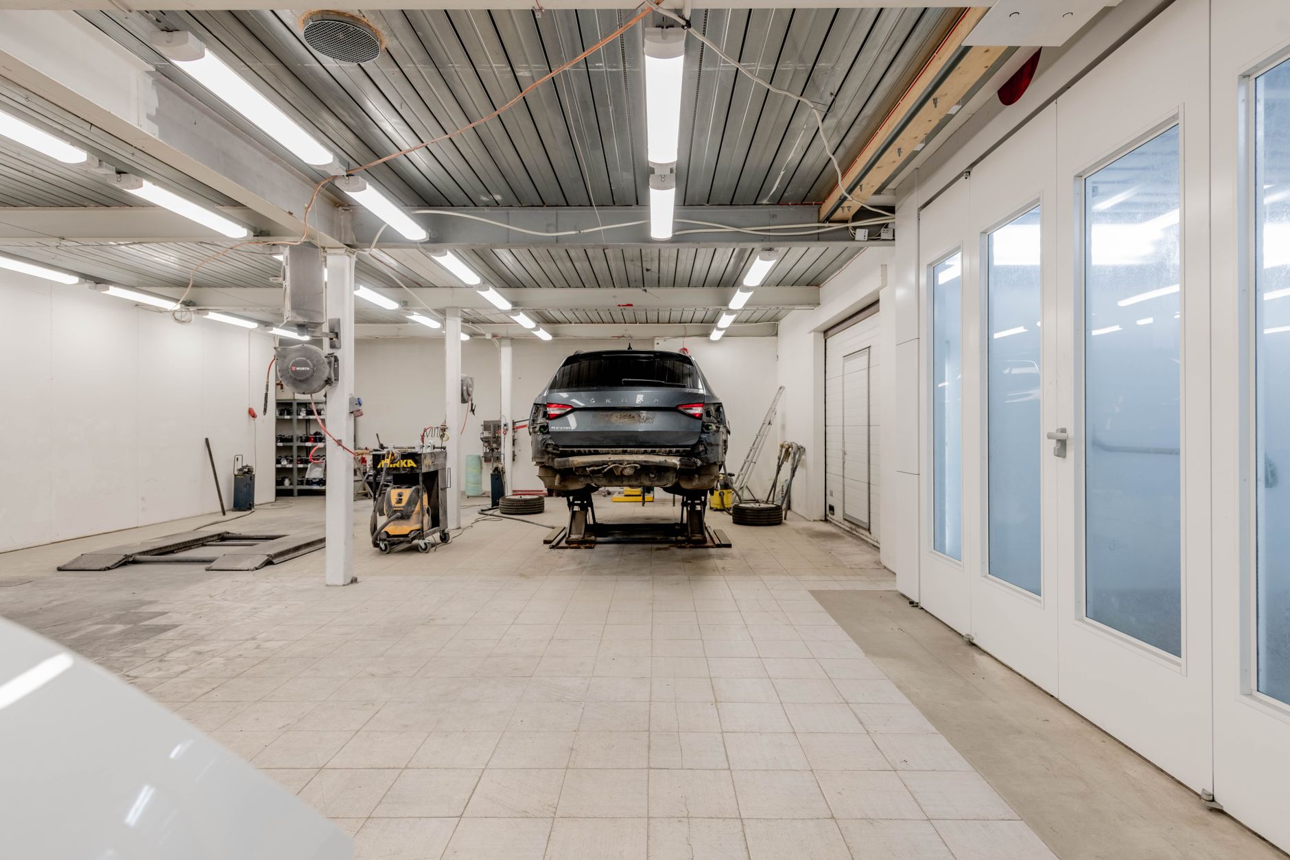 5 Reasons auto service centress in Smythesdale Need website management in 2026