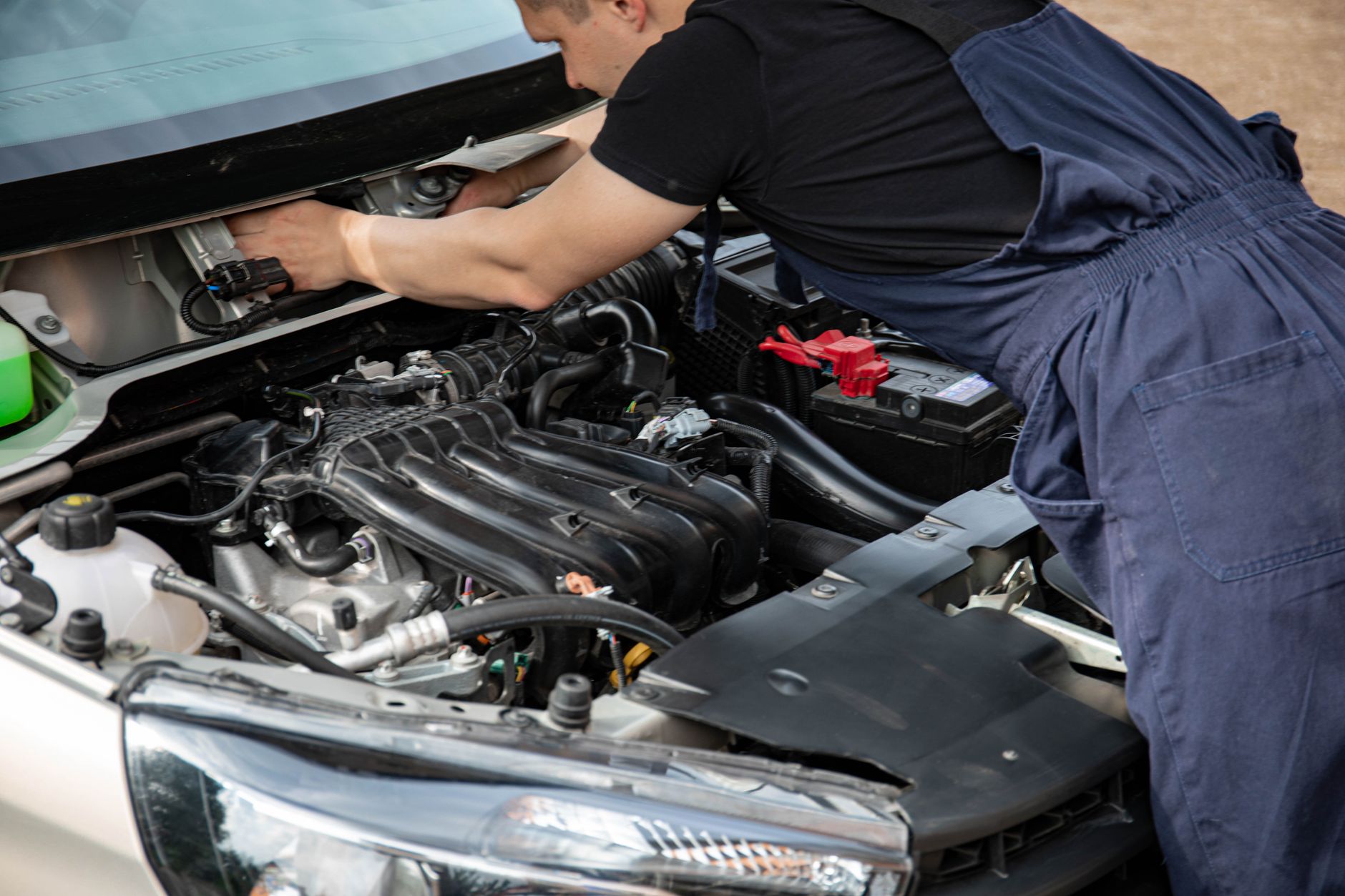 Why Smash Repairs in Ballarat Choose Social Media Management That Actually Works